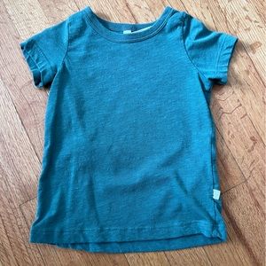 Childhoods Clothing basic tee